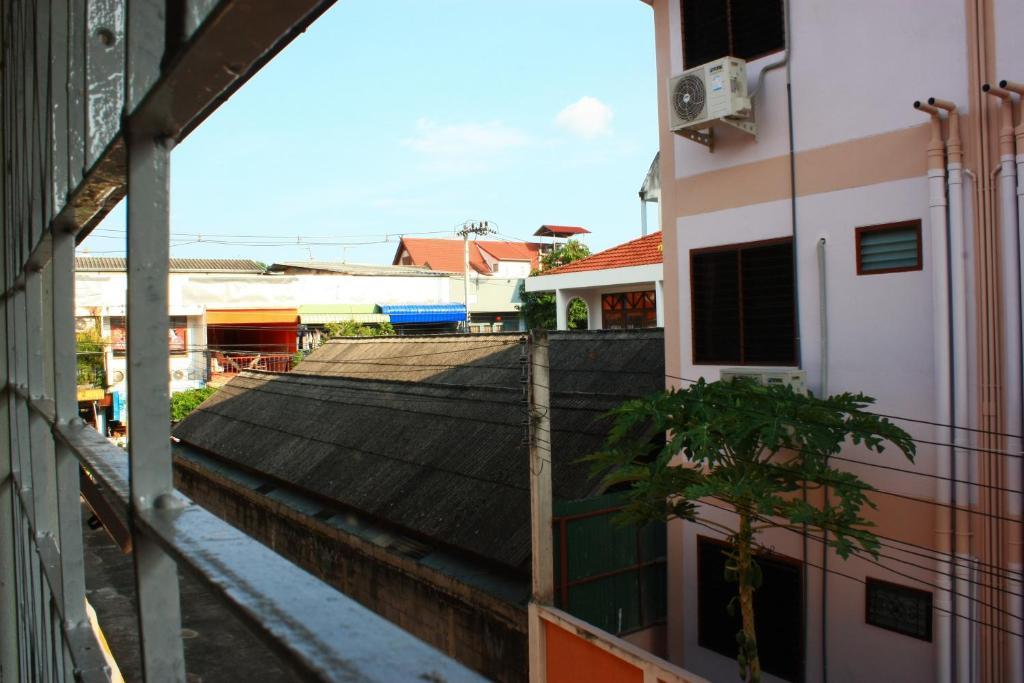 โรงแรมตีฆ้อง - Tri Gong Hotel Chiang Mai Exteriör bild
