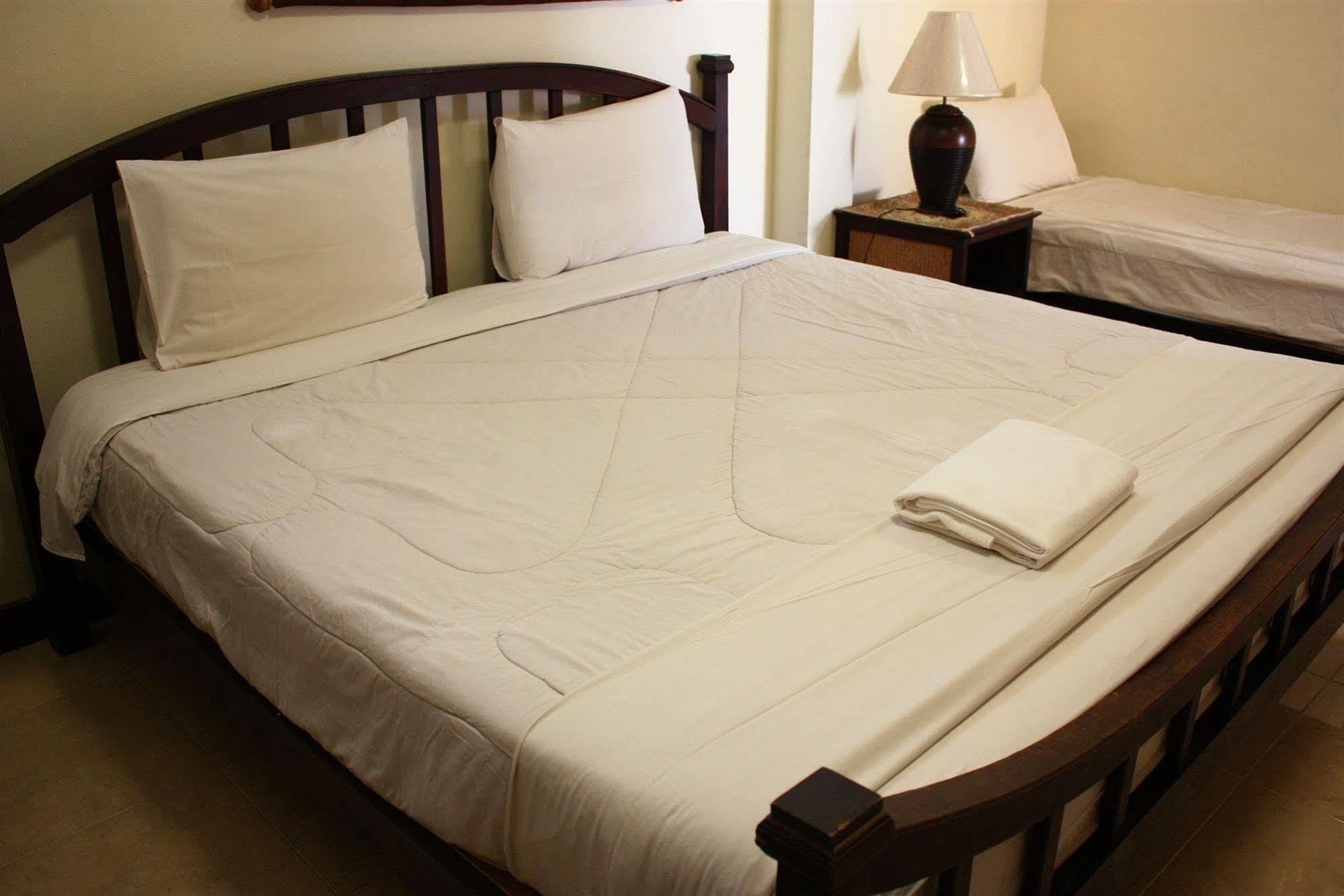 โรงแรมตีฆ้อง - Tri Gong Hotel Chiang Mai Exteriör bild